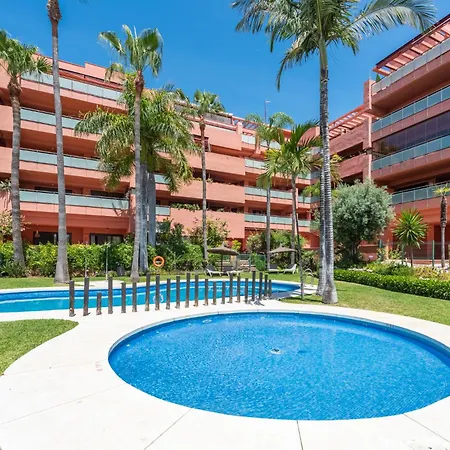 Luxury Salinas Beachside Apartment